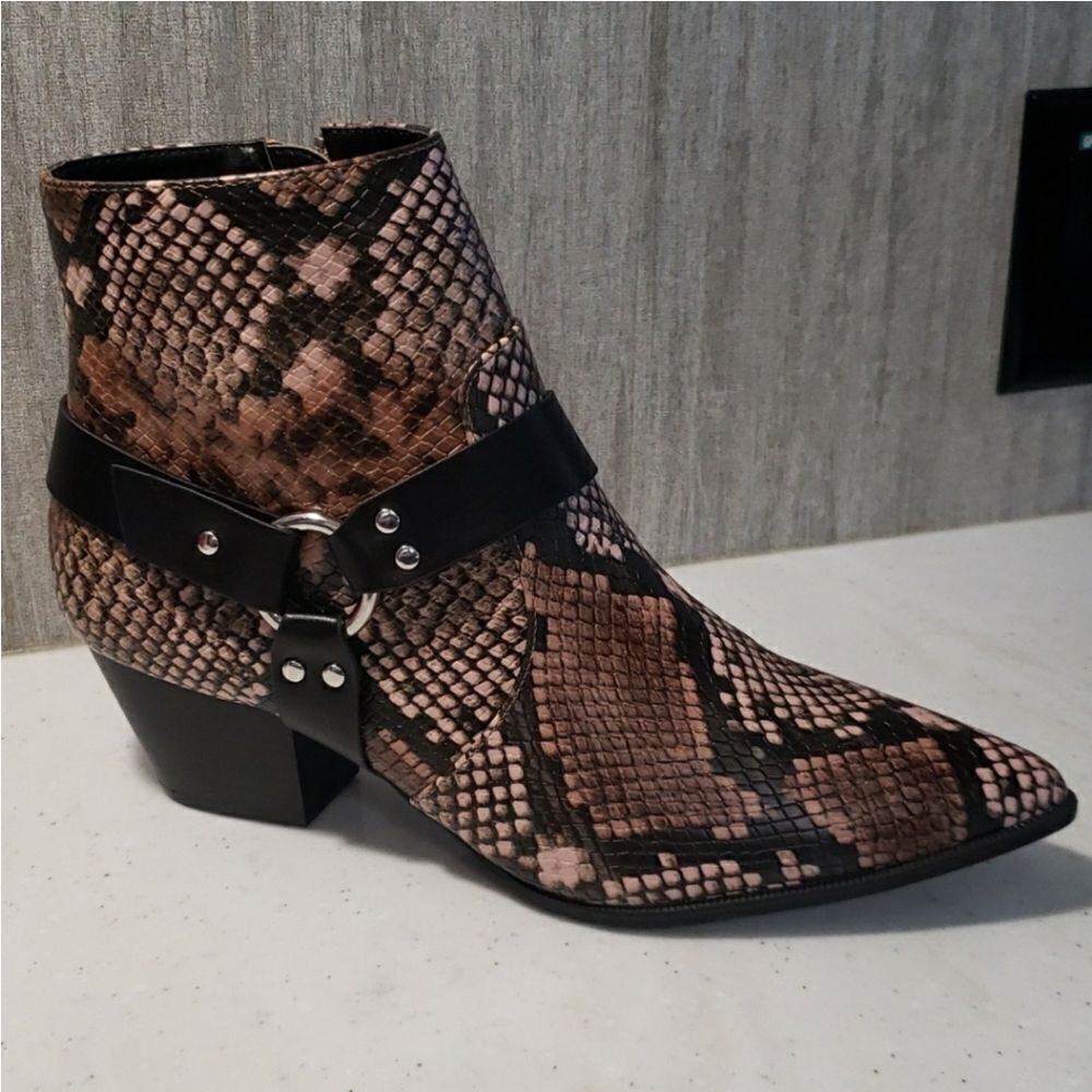 NWT Qupid Faux Snakeskin Fashion Boots Booties Sz 8.5 - Picture 5 of 9